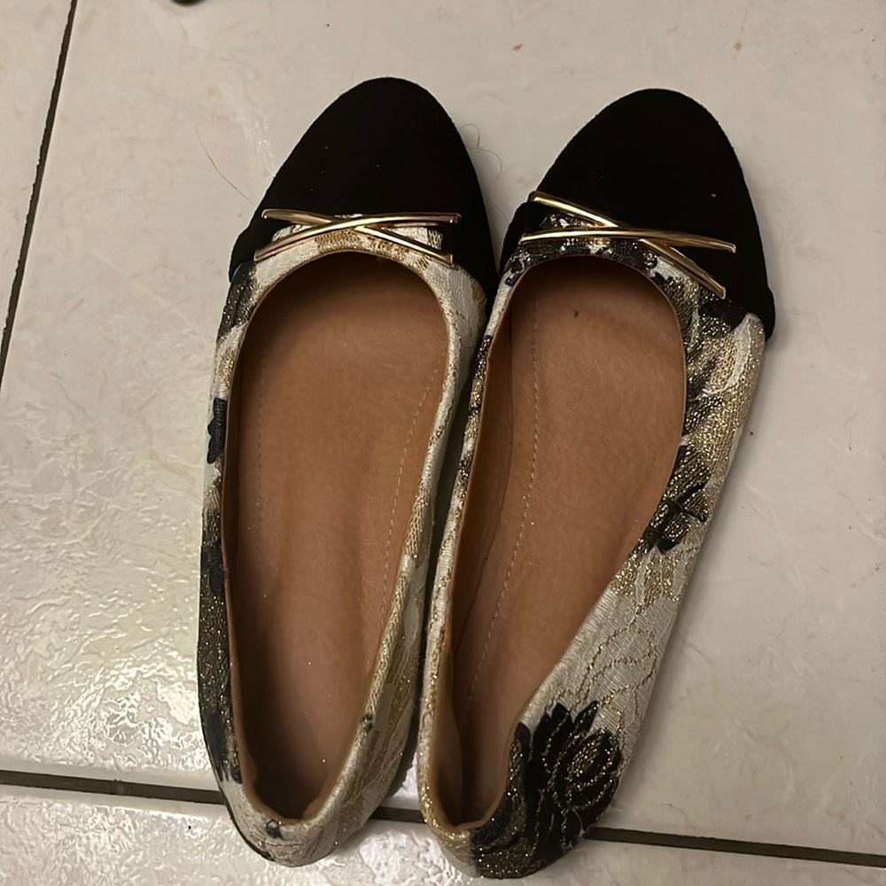 Dress flats